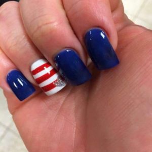 simple 4th of july nails