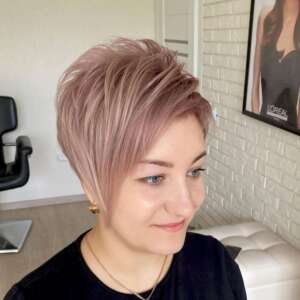 Diagonal view picture of intriguing haircut