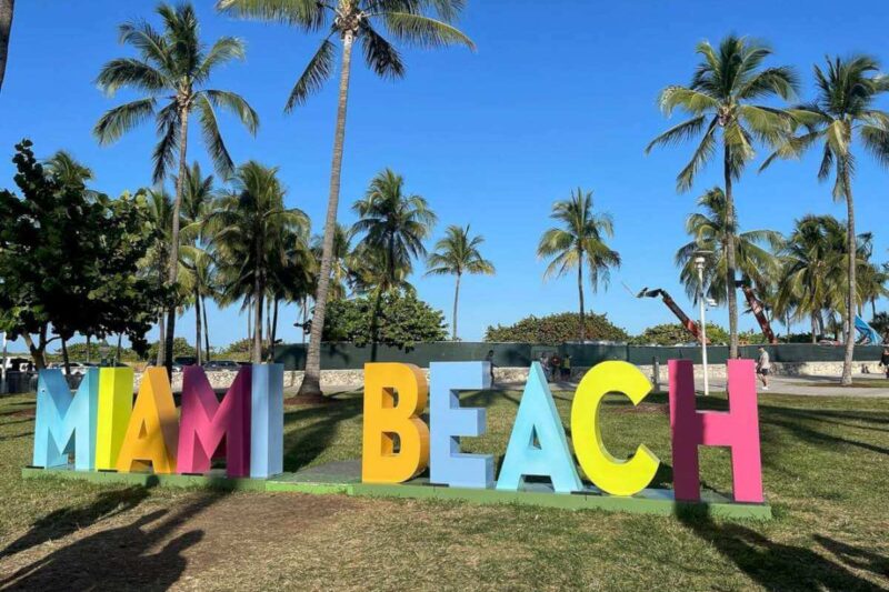 30 Pictures of Ocean Drive Miami Beach