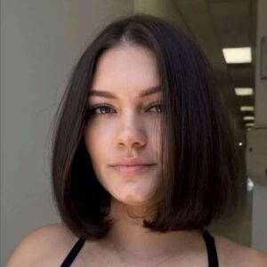 luminous bob with bangs